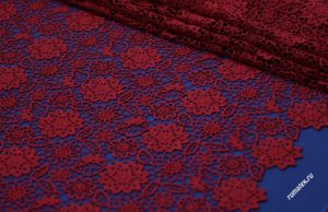 Ткань плотное кружево италии цвет бордовый